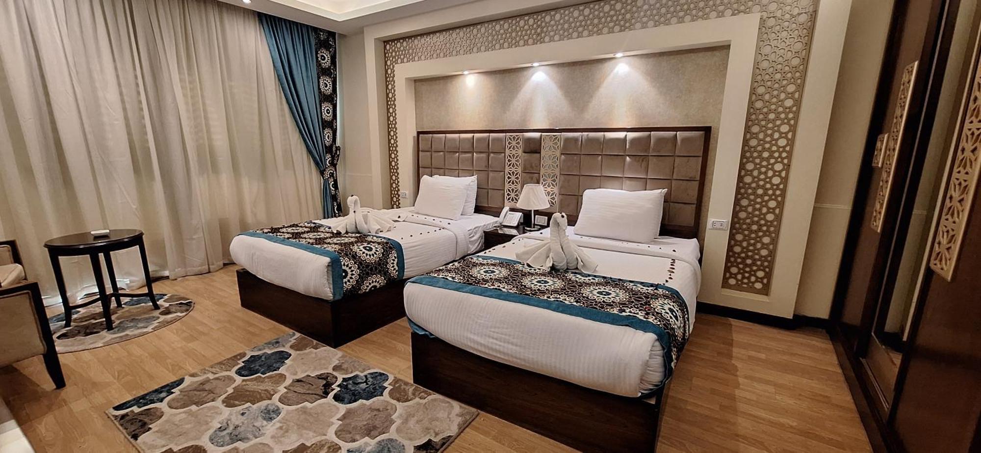 Nile Transport Szálloda 5*